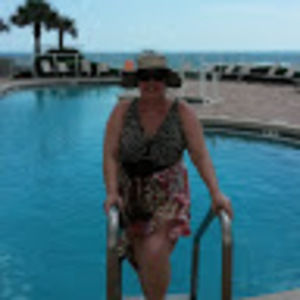 Meet your Posher, Monique